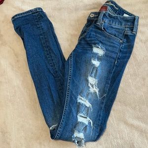 Women’s holy skinny jeans